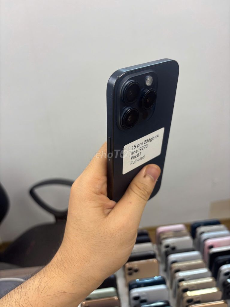 iPhone 15 Pro 256GB Quốc tế Oled. Mua bán Điện thoại tại Quận Bắc Từ Liêm Hà Nội được đăng bởi Cửa hàng Bính Táo hình 1