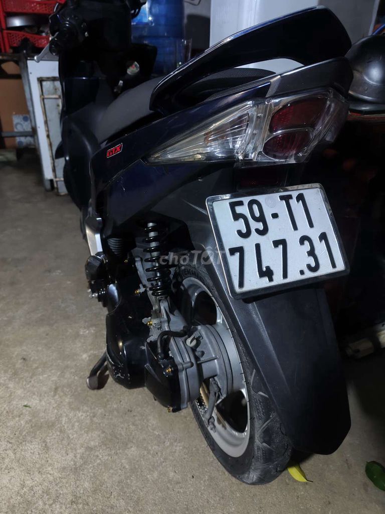 Xe nhà ít đi zin từ trong ra ngoài odo chuẩn 27k. Mua bán Xe máy tại Huyện Bình Chánh Tp Hồ Chí Minh được đăng bởi Phong Le hình 1