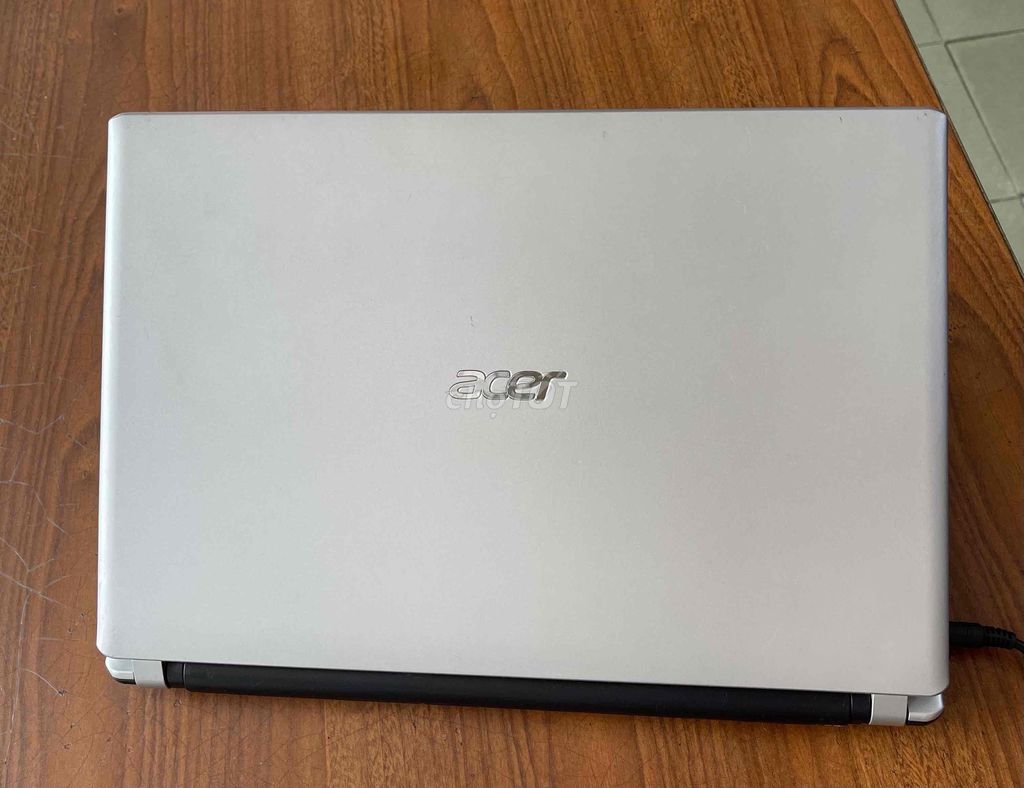 Acer Aspire V5 471 ( i3-3217U ) Ram 4/HHD 512GB