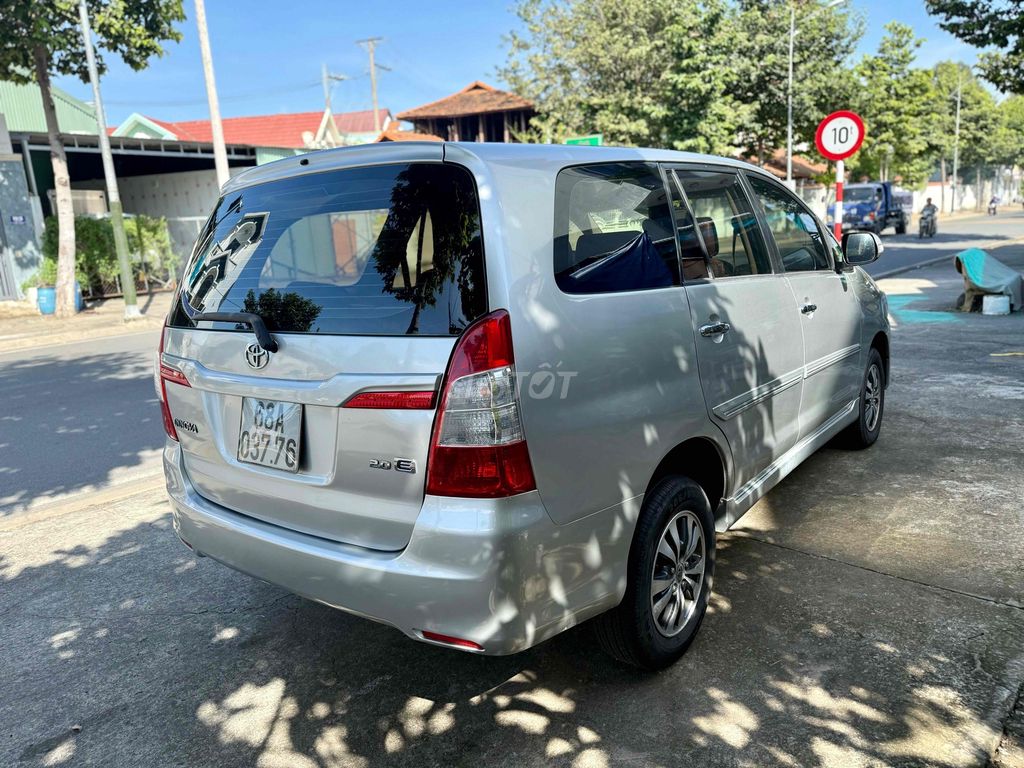 Toyota Innova 2015 E - 121000 km. Mua bán Ô tô tại Thành phố Dĩ An Bình Dương được đăng bởi Nguyễn Thành Công hình 10