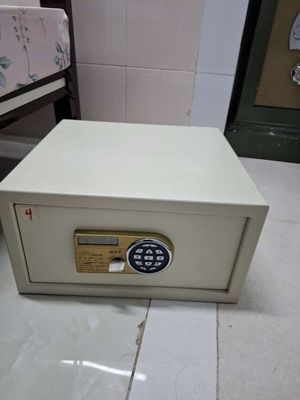 Két sắt 15ký. Mua bán Nội thất, đồ gia dụng khác tại Thành phố Mỹ Tho Tiền Giang được đăng bởi ĐTDĐ NGUYỄN KIM