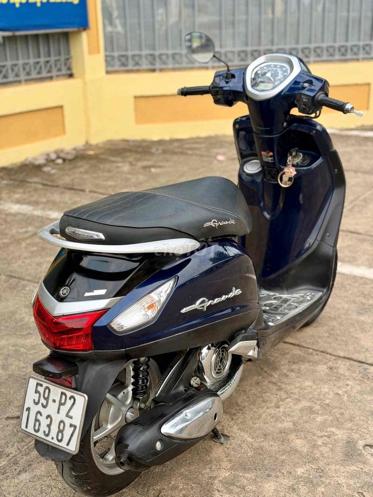 Yamaha Nozza Grande синий скутер