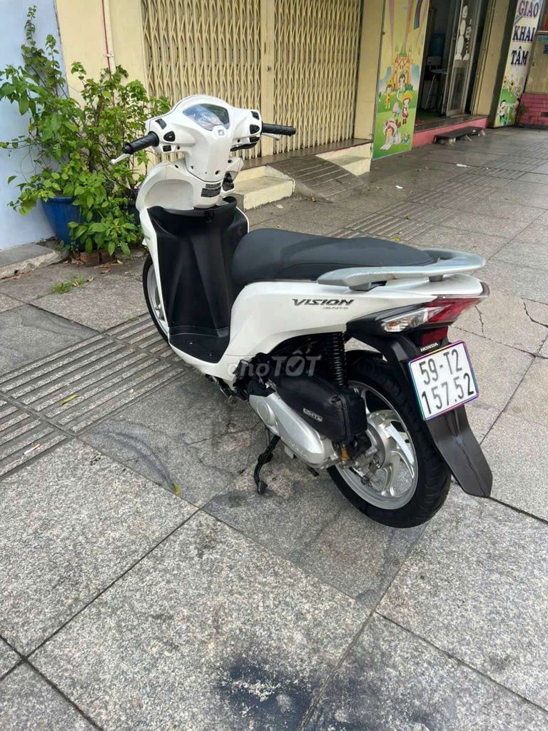Honda vision 2018 mới 90% biển số thành phố. Mua bán Xe máy tại Quận Tân Phú Tp Hồ Chí Minh được đăng bởi Tuanduy hình 3