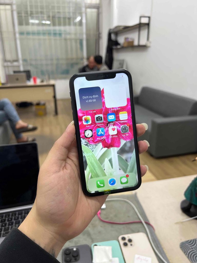 iPhone Xr QTE 64G Main Zin Full Chức Năng. Mua bán Điện thoại tại Quận Đống Đa Hà Nội được đăng bởi Hà Nội Mobile Bao Duyệt Nợ Xấu hình 1