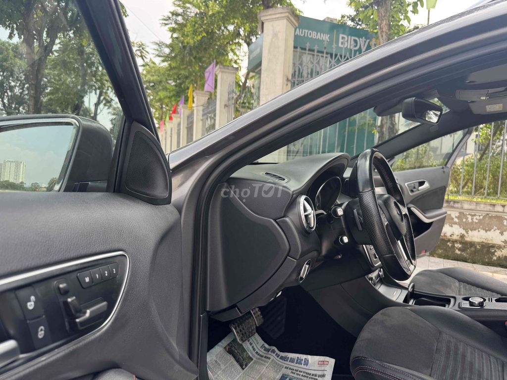 Mercedes GLA250 4Matic 2014-2015 AMG. Mua bán Ô tô tại Quận Thanh Xuân Hà Nội được đăng bởi Nguyễn Quang Đức hình 8