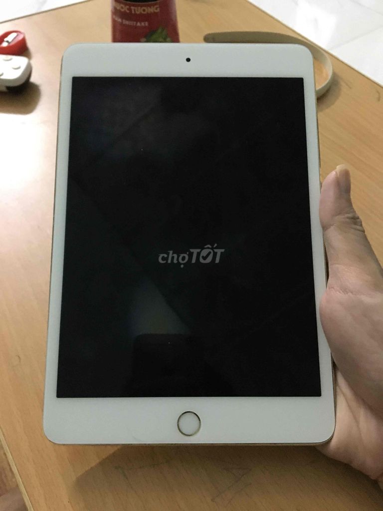 ipad mini 4 128gb zin nguyên bản màn dứt cáp