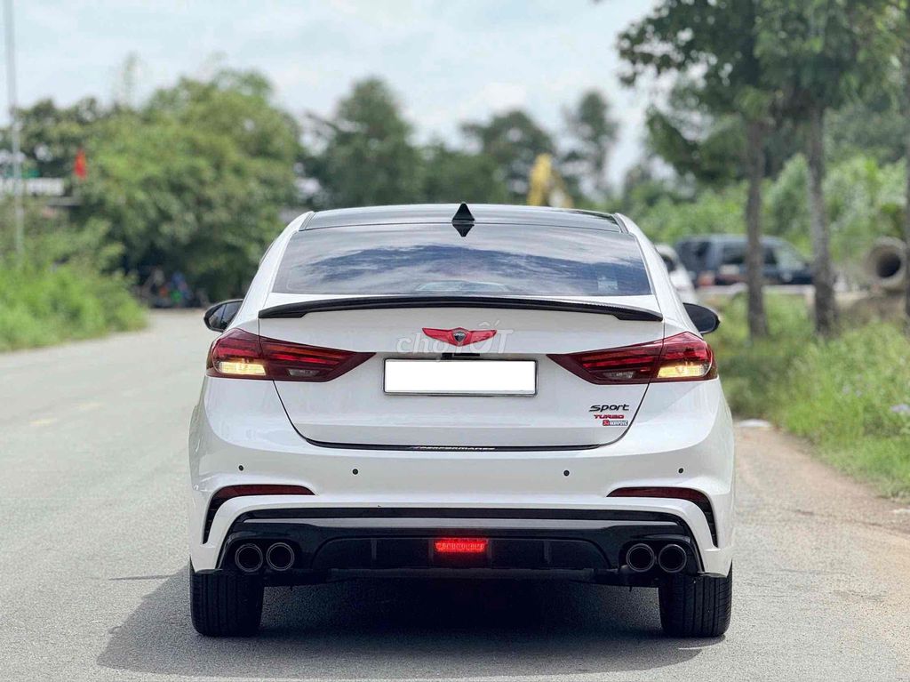 Hyundai Elantra 2018 Sport 1.6 AT - 53000 km. Mua bán Ô tô tại Thành phố Biên Hòa Đồng Nai được đăng bởi lê văn thắng hình 6