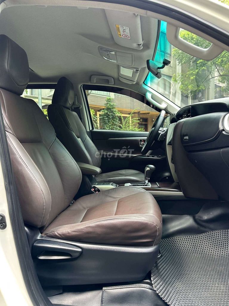 TOYOTA FORTUNER 2.4 AT,máy dầu,số tự động,2020,95%. Mua bán Ô tô tại Quận Tân Bình Tp Hồ Chí Minh được đăng bởi A Nam hình 10