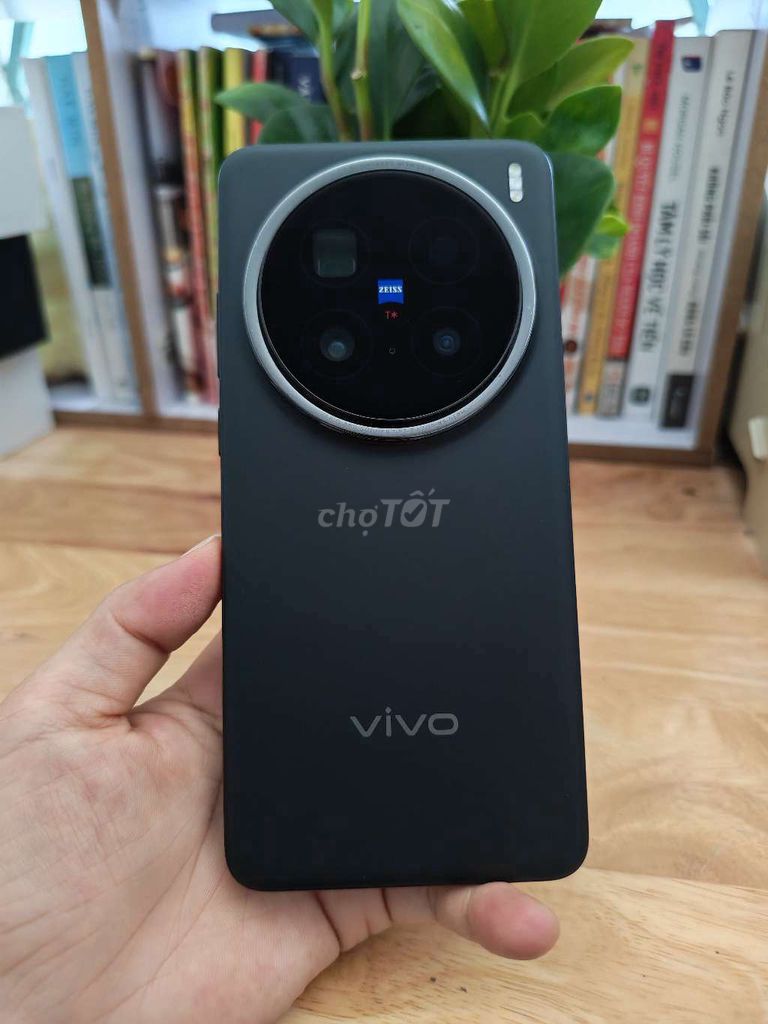 Vivo X200 Pro 12/256GB Pin 92 Màu Đen. Mua bán Điện thoại tại Quận Gò Vấp Tp Hồ Chí Minh được đăng bởi Tuyết hình 1