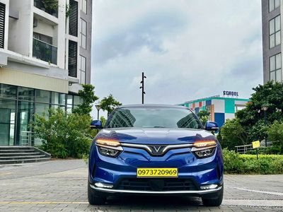 VinFast VF8 Eco 2023 Xanh. Mua bán Ô tô tại Quận Long Biên Hà Nội được đăng bởi Văn Dương Nguyễn