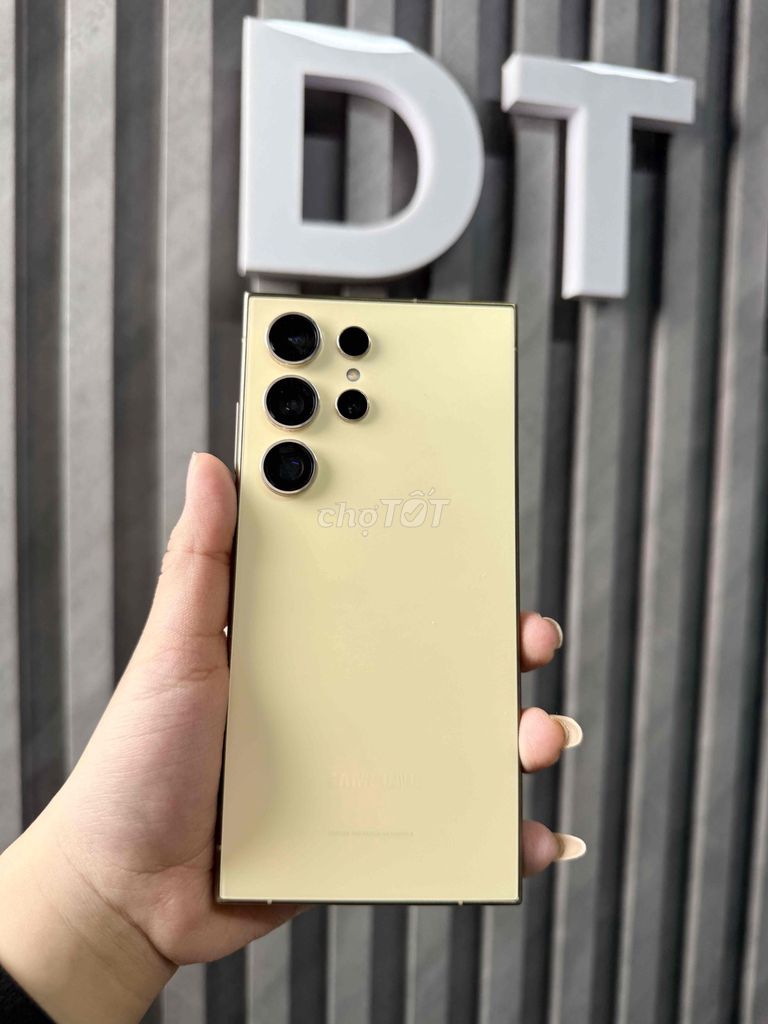 Samsung S24 Ultra 256GB Vàng Như mới. Mua bán Điện thoại tại Quận Bình Thạnh Tp Hồ Chí Minh được đăng bởi Thanh Truc hình 1
