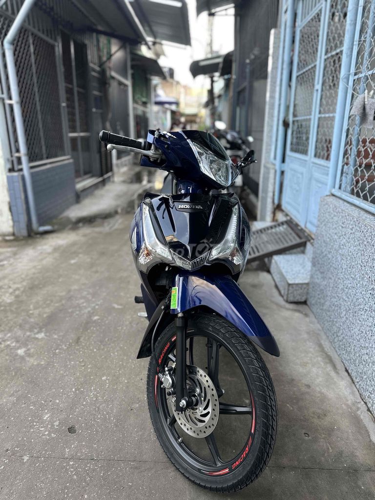 Honda Future Led 2024 Xanh đen 5450 km. Mua bán Xe máy tại Thành phố Sóc Trăng Sóc Trăng được đăng bởi Cuong Do hình 3