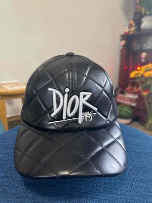 nón kết Dior