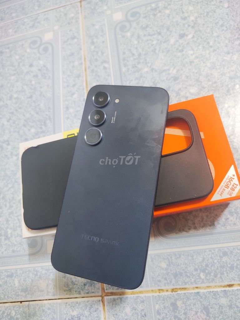 Điện thoại Spark 40 pro. Mua bán Điện thoại tại Quận 12 Tp Hồ Chí Minh được đăng bởi Duy Nguyễn hình 1