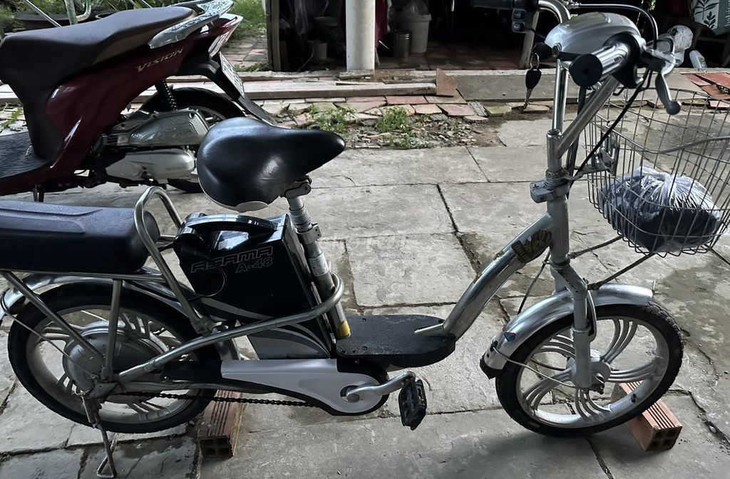 Bán xe đạp điện, ko bình giá 2tr. Mua bán Xe điện tại Huyện Châu Thành Bến Tre được đăng bởi Nguyễn Anh Nguyên hình 1