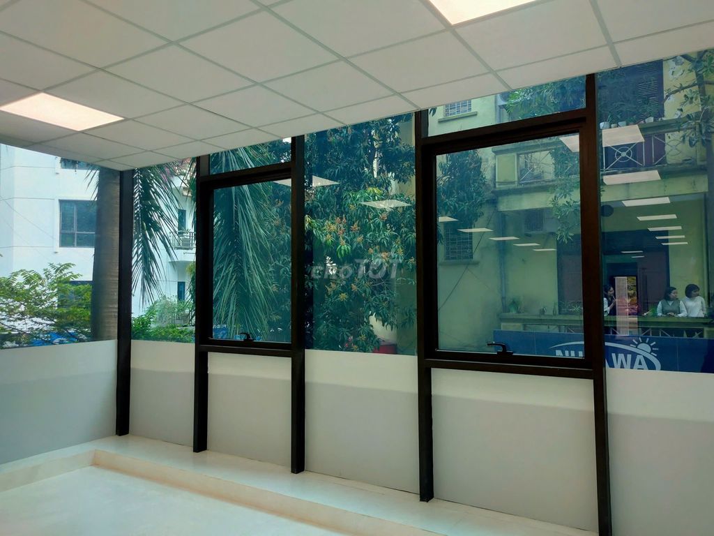 🏢 CHO THUÊ VĂN PHÒNG TRUNG KÍNH  CẦU GIẤY | 100M² – CHỈ 16,5TR/THÁNG. Cho thuê văn phòng, mặt bằng kinh doanh tại Quận Cầu Giấy Hà Nội được đăng bởi kiều Mạnh hình 1
