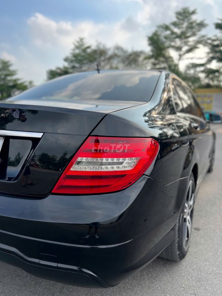 Mercedes Benz C -200 CGI Blue Effiencieny đặc biệt. Mua bán Ô tô tại Quận Thanh Xuân Hà Nội được đăng bởi Vạn Phát  Auto hình 9