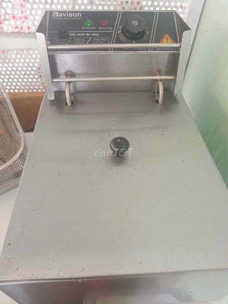 Pass lại 1 số đồ còn xài tốt giá hạt dẻ. Mua bán Bếp, lò, đồ điện nhà bếp tại Thành phố Sóc Trăng Sóc Trăng được đăng bởi An Tran hình 1