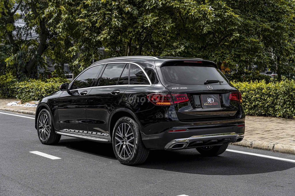 GLC200 4MATIC 2023 màu đen cá nhân 1 chủ siêu đẹp. Mua bán Ô tô tại Quận 7 Tp Hồ Chí Minh được đăng bởi Dương Phương hình 6