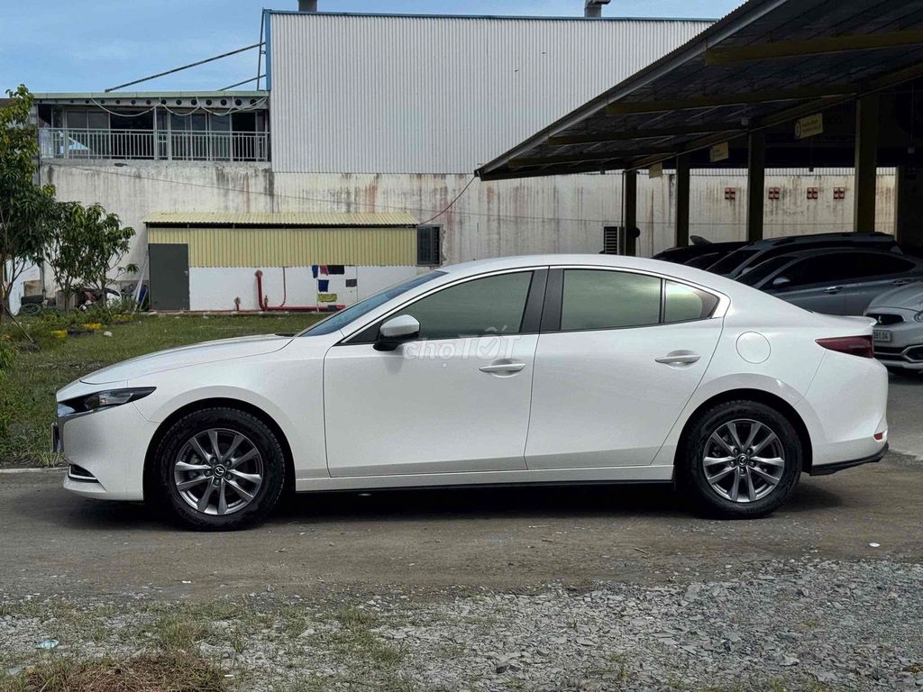 Mazda 3 1.5 Luxury 2023 Chỉ Từ 190Triệu. Mua bán Ô tô tại Quận Ninh Kiều Cần Thơ được đăng bởi Chuyên Mua Bán Ô Tô Qua Sử Dụng Carpla Cần Thơ hình 6