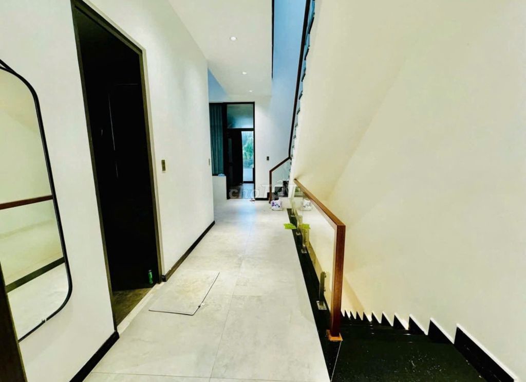 Furnished 3-storey house with garden in Nam Việt Á — photo 5