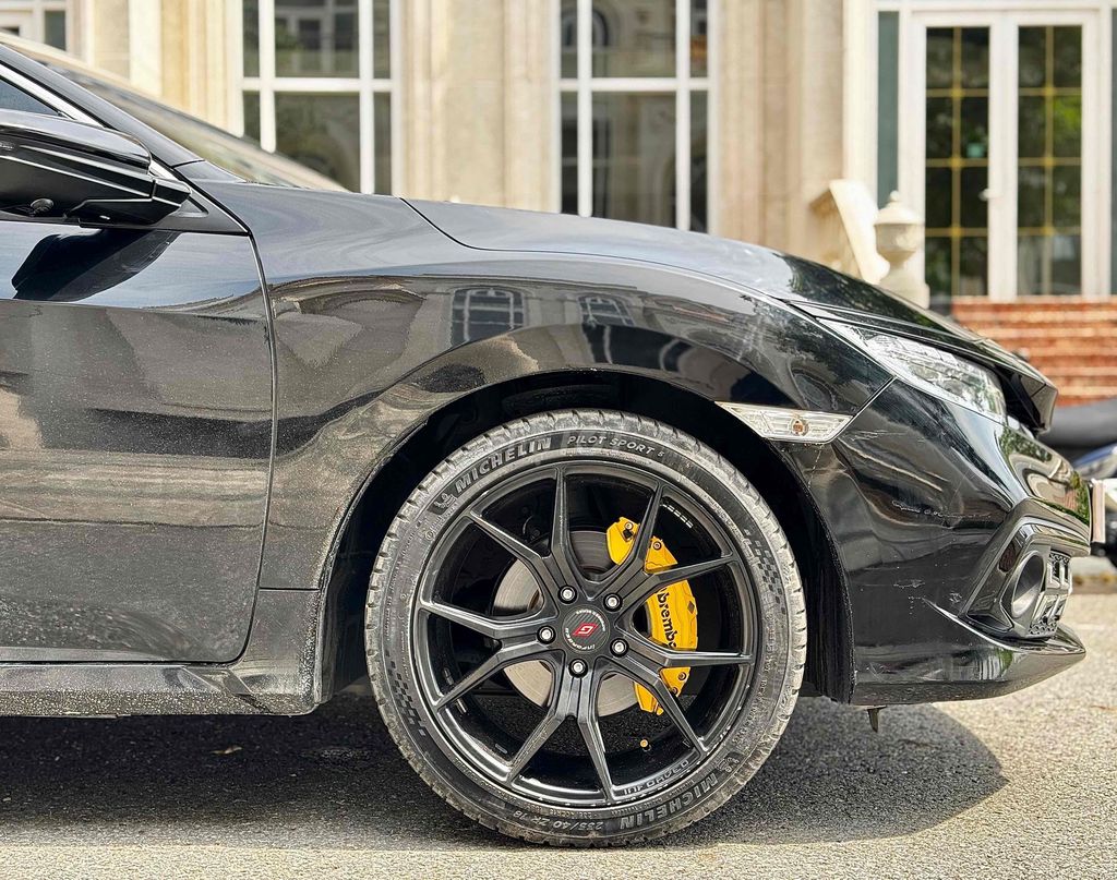 Honda Civic 2019 RS Đen 50.000 km. Mua bán Ô tô tại Thành phố Thủ Đức Tp Hồ Chí Minh được đăng bởi  Thắng Xe Cũ TPHCM hình 8