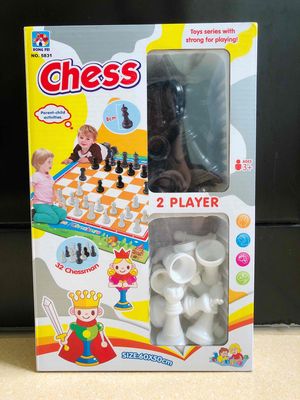 Bộ cờ vua bằng nhựa