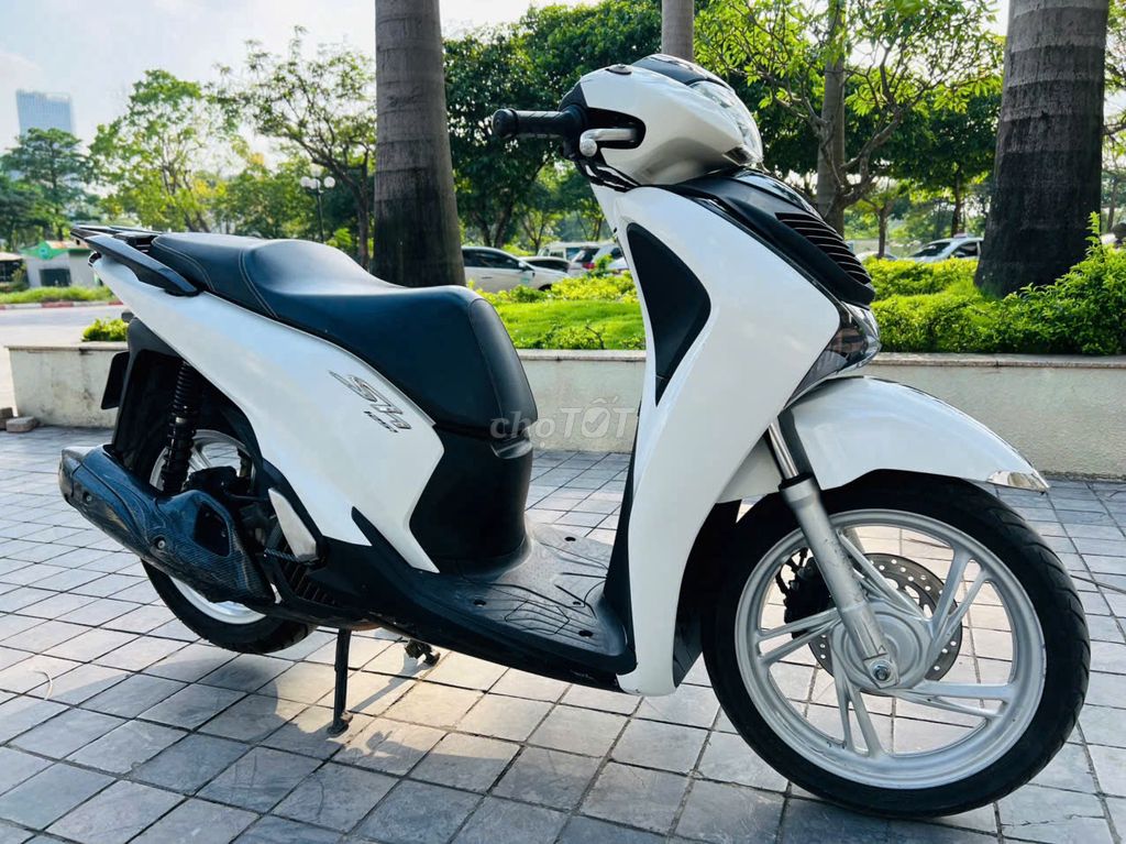 HONDA SH 125I TRẮNG NGUYÊN BẢN BAO SANG TÊN. Mua bán Xe máy tại Quận Nam Từ Liêm Hà Nội được đăng bởi MAI HÒA hình 6
