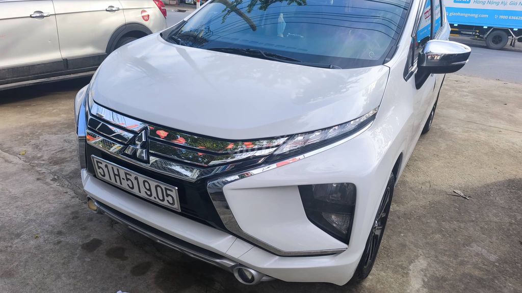 Mitsubishi Xpander 2019 AT Trắng. Mua bán Ô tô tại Quận 12 Tp Hồ Chí Minh được đăng bởi Phạm vũ nhật minh hình 2