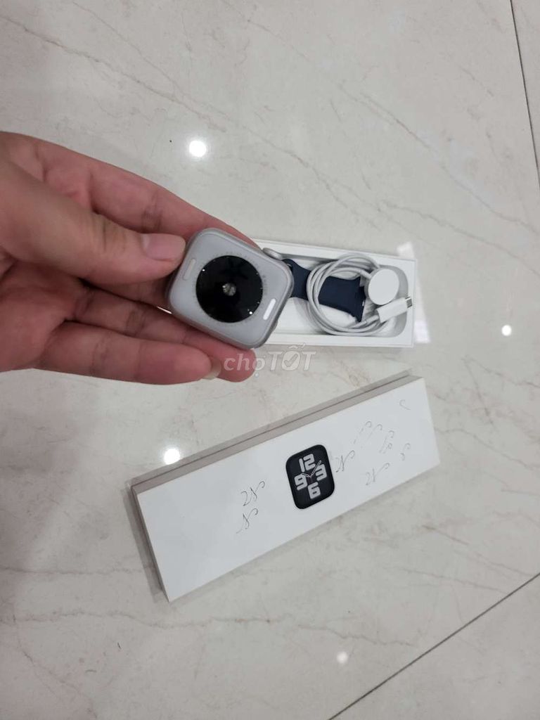 Apple watch SE 2023 LTE 40mm chính hãng