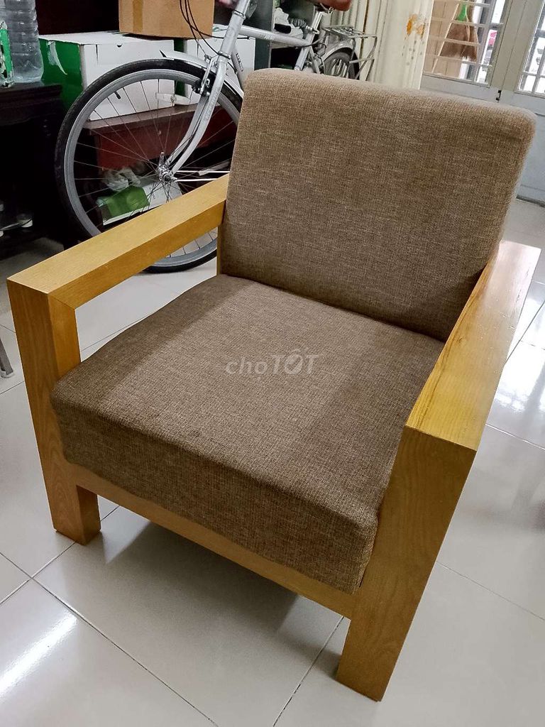 Ghế sofa Gỗ Nệm Nâu 90% mới. Mua bán Bàn ghế tại Quận Bình Tân Tp Hồ Chí Minh được đăng bởi anh Anh hình 1