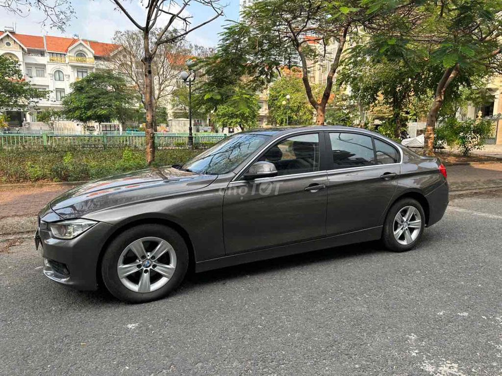BMW 320i 2014 Nâu/Đen 69000km. Mua bán Ô tô tại Quận 7 Tp Hồ Chí Minh được đăng bởi auto thanh tâm  hình 5