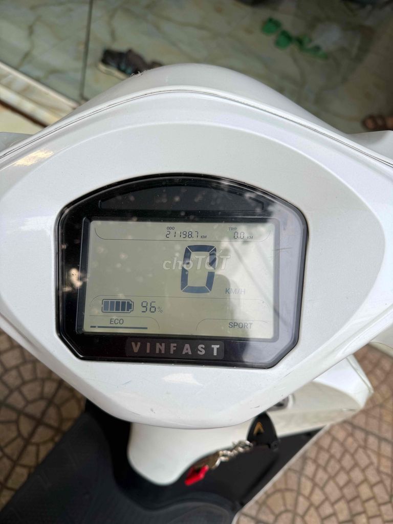 Gia đình muốn bán xe Vinfast Feliz S mua năm 2022,. Mua bán Xe điện tại Thành phố Phủ Lý Hà Nam được đăng bởi Huyen Trang hình 4