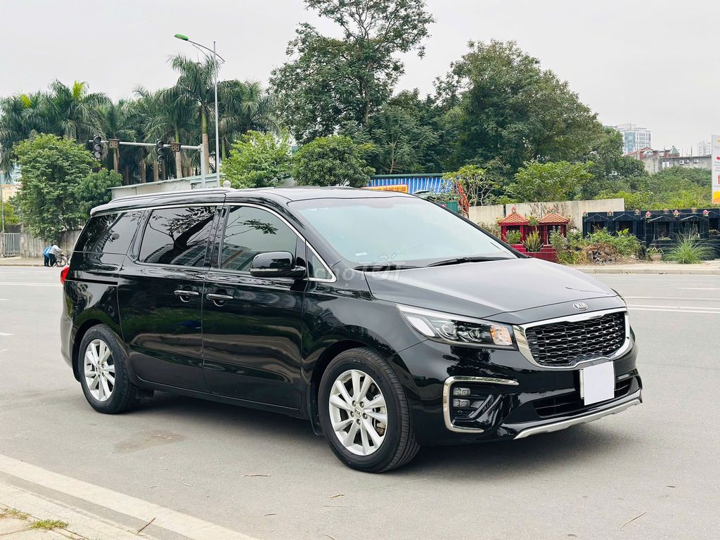 Kia Sedona 2021 photo 2