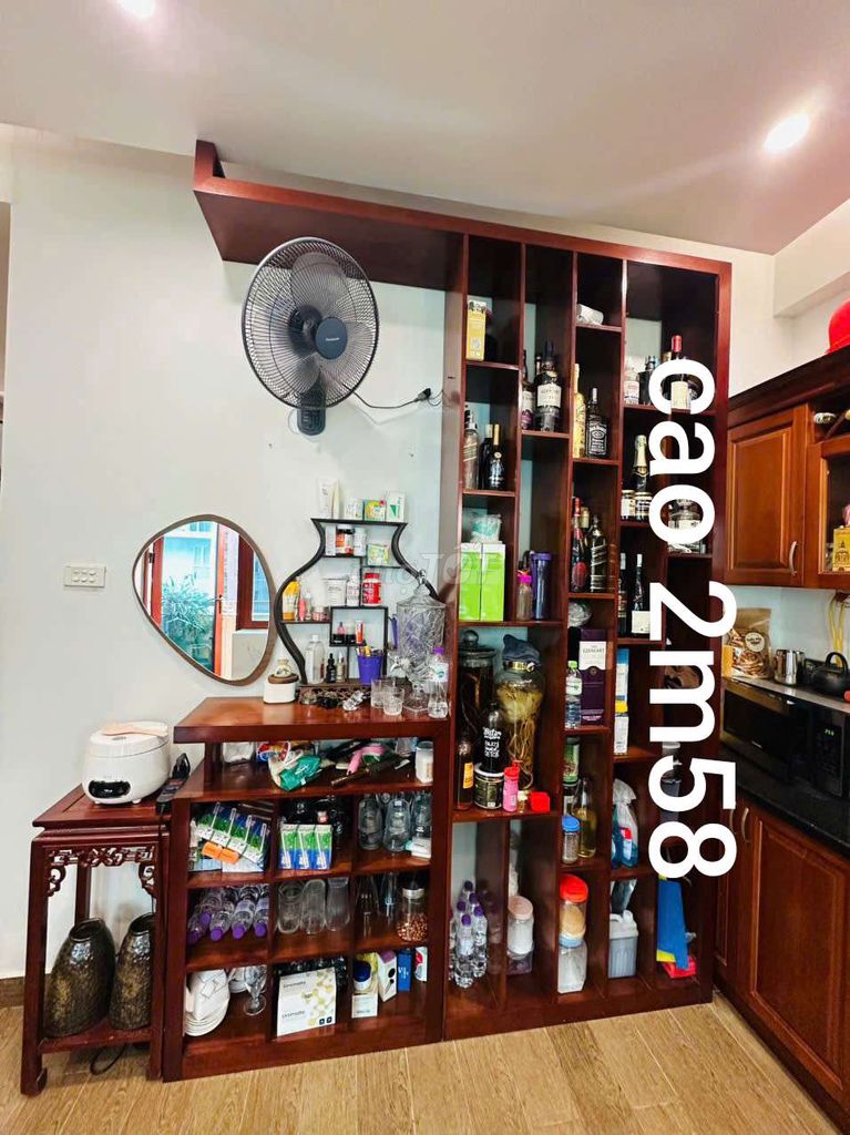 Kệ tủ rượu gỗ màu Nâu 2m58x1m76. Mua bán Tủ, kệ gia đình tại Quận Cầu Giấy Hà Nội được đăng bởi Hùng  hình 1