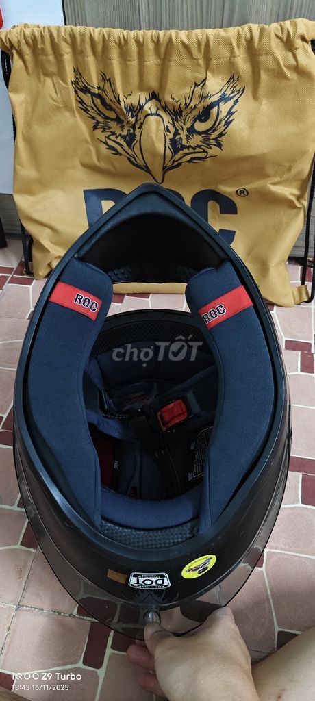 Muốn Pass Nón Fullface ROC màu đen. Mua bán Phụ tùng xe tại Quận 1 Tp Hồ Chí Minh được đăng bởi Pippihuhu hình 2