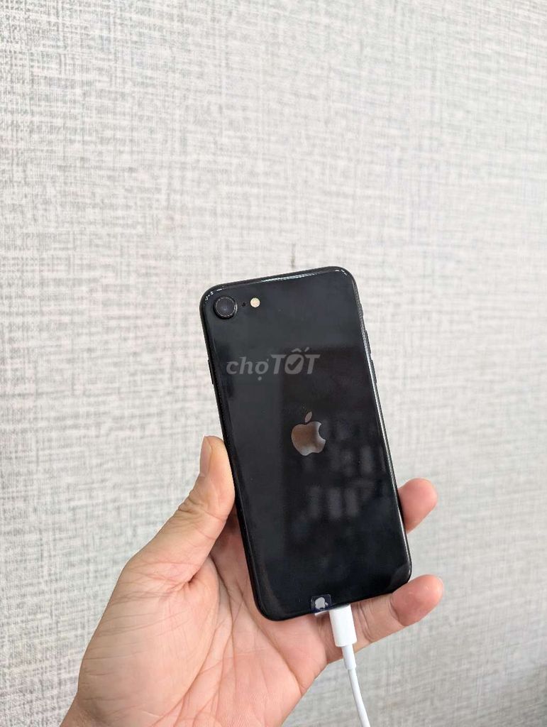 Apple iPhone SE 2 Đen sạ mấy lần pin 99.. Mua bán Điện thoại tại Thành phố Buôn Ma Thuột Đắk Lắk được đăng bởi MNmobile hình 1