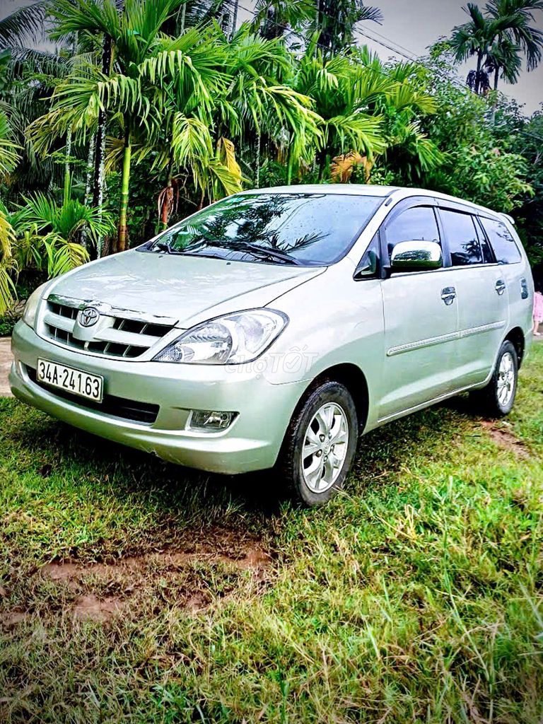 Toyota Innova 2006 G - 123 km. Mua bán Ô tô tại Thị xã Hoài Nhơn Bình Định được đăng bởi  Không chín ba bốn tám bảy một một  Bốn tám hình 1