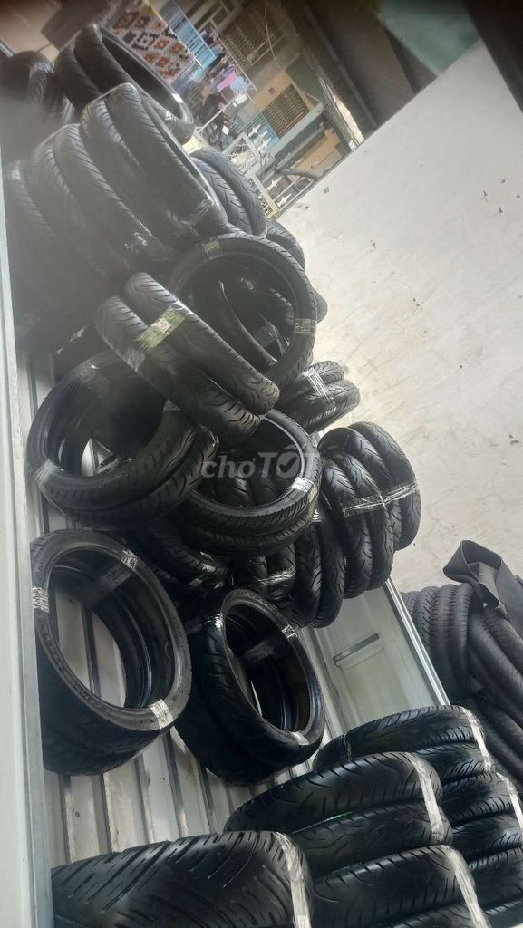 Vỏ xe nghĩa địa đủ loại. Mua bán Phụ tùng xe tại Quận Ninh Kiều Cần Thơ được đăng bởi Lê Thanh Hải hình 2