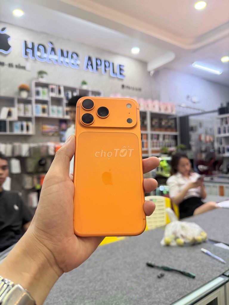 iPhone 17 ProMax quốcte mỹ nguyên bản 100%. Mua bán Điện thoại tại Quận Hải Châu Đà Nẵng được đăng bởi Hoàng Táo 273 Nguyễn Hoàng hình 1