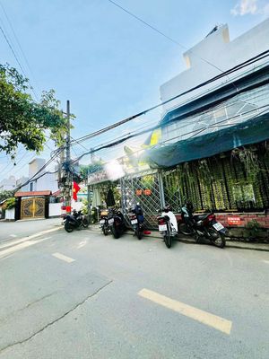 LÔ GÓC NGAY NGÃ BA MTKD ĐƯỜNG LỚN_GIÁP VÀNH ĐAI 2_THU NHẬP SẴN_8x20