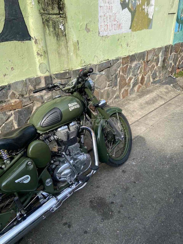 Cần bán xe Royal Enfield Classic 500 xe lướt đẹp. Mua bán Xe máy tại Quận Tân Phú Tp Hồ Chí Minh được đăng bởi Huy Võ hình 1