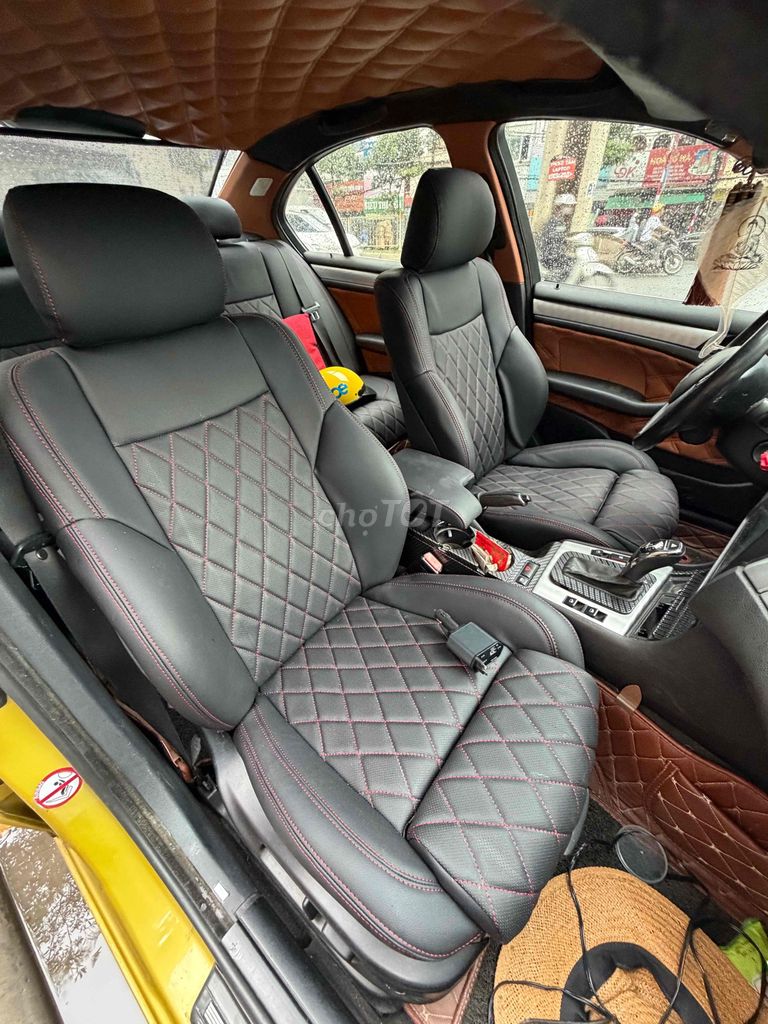 БМВ 318i F30, золото