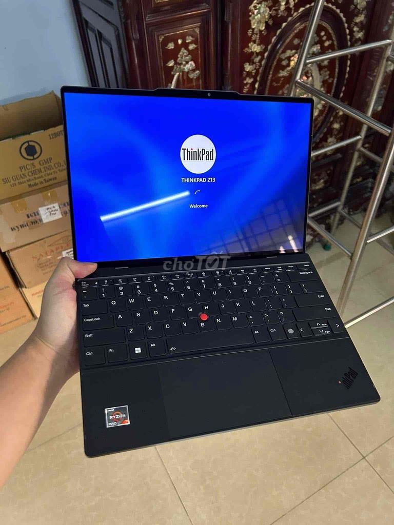 Lenovo ThinkPad Z13 Ryzen 7 Pro Màn Tráng Gương. Mua bán Laptop tại Quận Tân Bình Tp Hồ Chí Minh được đăng bởi Thiên hình 1
