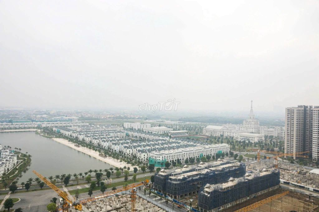 Студия с мебелью в Vinhomes Ocean Park