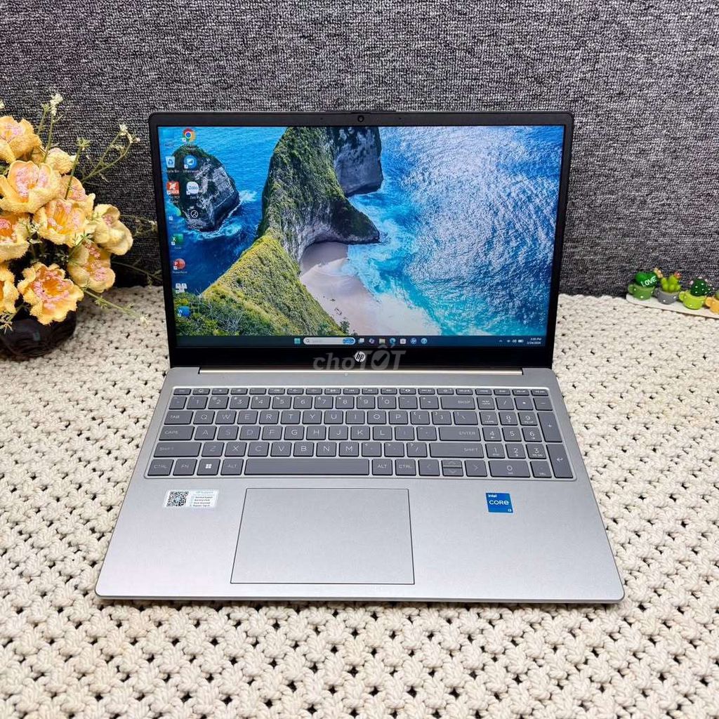 HP 15FD Gen 13 - i3 1315U 15.6 inch 8GB/512GB. Mua bán Laptop tại Thành phố Huế Thừa Thiên Huế được đăng bởi LÊ NGUYỄN LAPTOP LAPTOPHUE COM VN hình 1