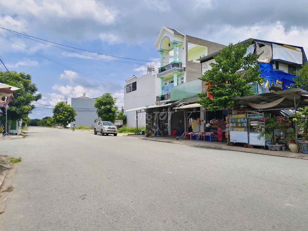 Cắt lỗ Lô Đất Ngay Phường Long Nguyên- Tp. HCM Mở Rộng. Mua bán đất tại Huyện Bàu Bàng Bình Dương được đăng bởi Hà Phương hình 2