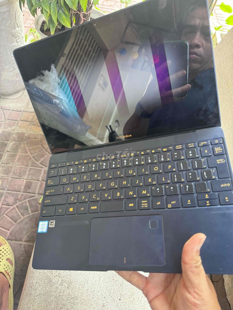 ASUS UX390U i7-7500U 16GB. Mua bán Laptop tại Thành phố Thủ Đức Tp Hồ Chí Minh được đăng bởi mua bán giao lưu trao đổi hình 1