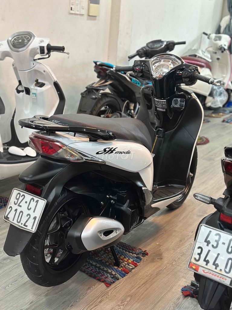 Sh mode 2017 trắng đen siêu đẹp nợ xấu trả 12 triu. Mua bán Xe máy tại Quận Thanh Khê Đà Nẵng được đăng bởi Xe Máy Cũ Hải Nguyễn hình 4