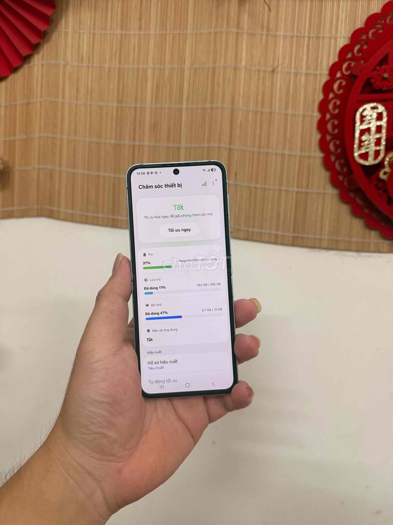 Samsung Z Flip6 256GB Xám. Mua bán Điện thoại tại Quận Đống Đa Hà Nội được đăng bởi CHUNG Mobile hình 1